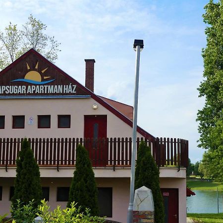 Napsugar Apartman Бая Экстерьер фото